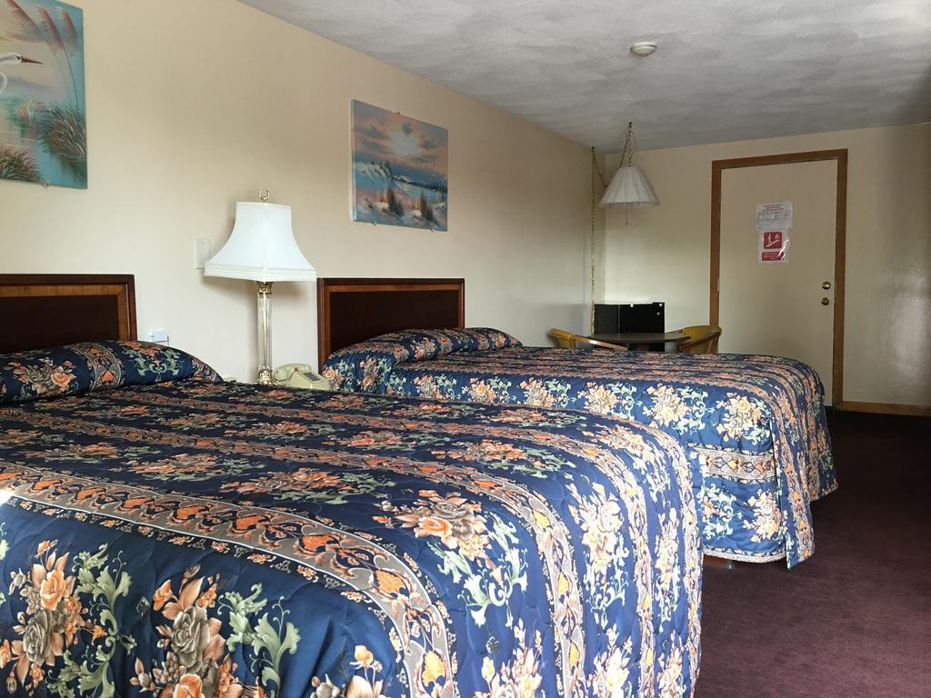 Knotty Pine Motel Солсбери Экстерьер фото
